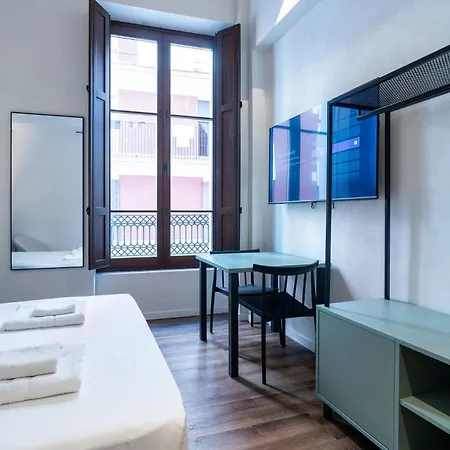 Hotel Vlc Host - Reina 168