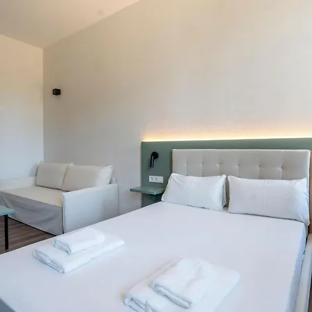 Vlc Host - Reina 168 Hotel