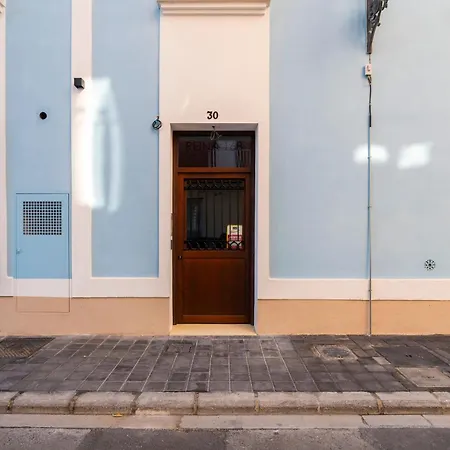 Vlc Host - Reina 168 Hotel Valência