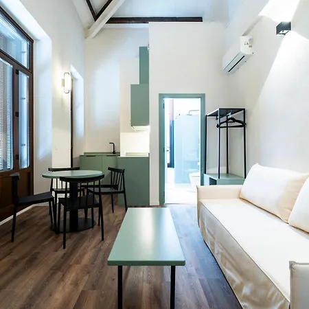 Vlc Host - Reina 168 Hotel Valência