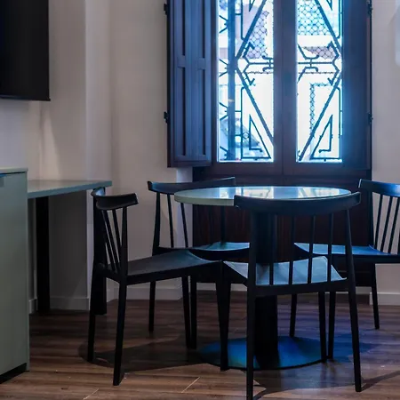 Vlc Host - Reina 168 酒店 瓦伦西亚