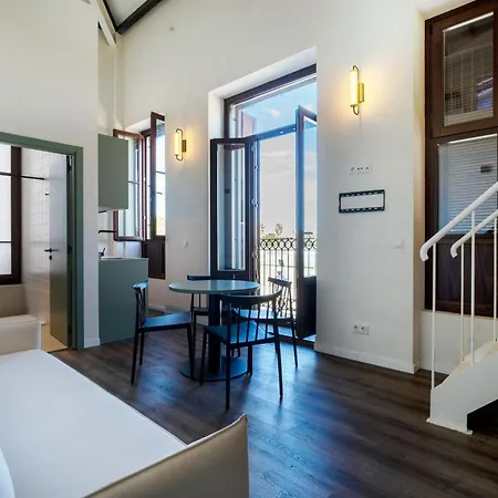 酒店 Vlc Host - Reina 168 *